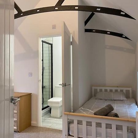 Modern 2 Bedroom Cottage Near Bike Park Wales. เมอเทอร์ทิดฟิล ภายนอก รูปภาพ